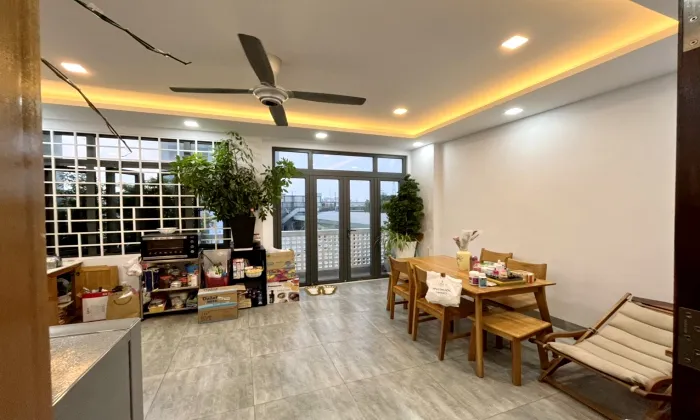 A New Three Bedroom House For Rent in Road 54 Thao Dien District 2 Ho Chi Minh City 300sqm 2,500 USD/month