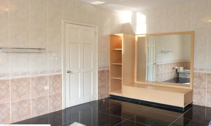 A Huge Garden And Pool Unfurnished Villa For Rent in An Phu District 2 HCMC 700sqm 4,000 USD/month