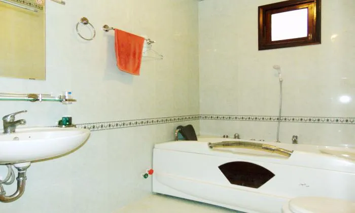 Big Pool Gardening Villa For Rent in Thao Dien District 2 Ho Chi Minh City 300sqm 2,800 USD/month