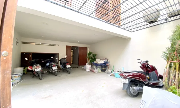 Modern River View Unfurnished Three Bedroom Villa For Rent in An Phu District 2 HCMC 4500sqm 4,500 USD/month