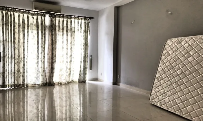 Unfurnished Four Bedroom House For Rent in Quoc Huong Street Thao Dien Thu Duc City 300sqm 1,900 USD/month