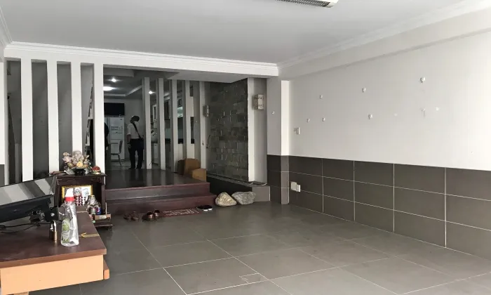 Unfurnished Four Bedroom House For Rent in Quoc Huong Street Thao Dien Thu Duc City 300sqm 1,900 USD/month