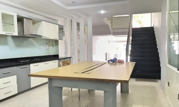 Unfurnished Four Bedroom House For Rent in Quoc Huong Street Thao Dien Thu Duc City 300sqm 1,900 USD/month