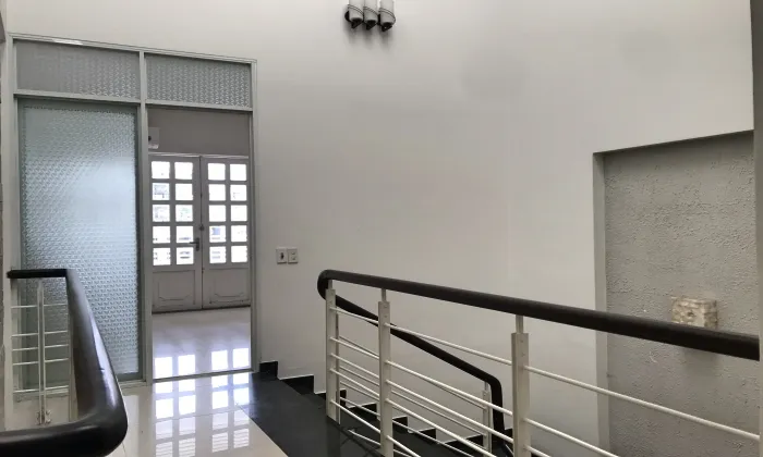 Unfurnished Four Bedroom House For Rent in Quoc Huong Street Thao Dien Thu Duc City 300sqm 1,900 USD/month