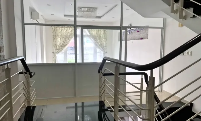 Unfurnished Four Bedroom House For Rent in Quoc Huong Street Thao Dien Thu Duc City 300sqm 1,900 USD/month