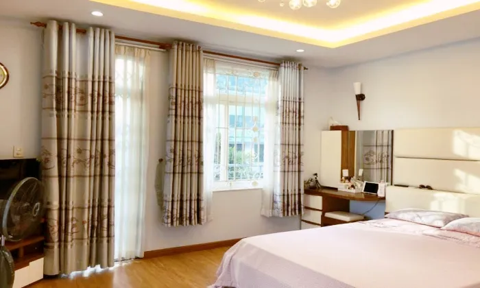 Furnished Three Bedroom House For Rent in An Phu Thu Duc City 350sqm 2,200 USD/month