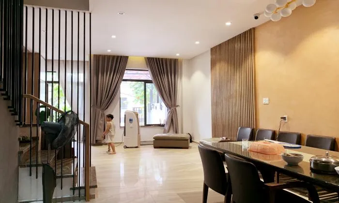 Very Clean And Modern House For Rent in Lake View city Compound District 2 HCMC 250sqm 1,600 USD/month