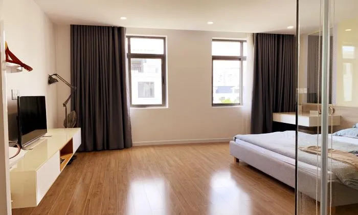 Amazing Homes For Lease In Lake View City Nguyen Duy Trinh St District 2 Ho Chi Minh City 350sqm 2,000 USD/month