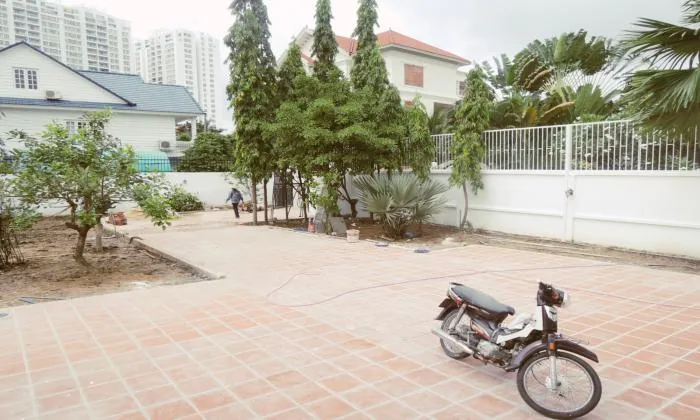 Big Garden Villas For Lease in Thao Dien District 2 Ho Chi Minh City 1000sqm 6,500 USD/month