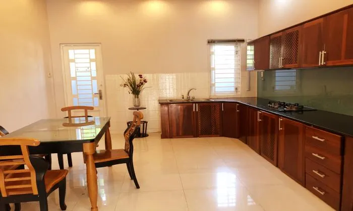 Nice Villa For Lease In Tran Nao District 2 Ho Chi Minh City 300sqm 1,200 USD/month