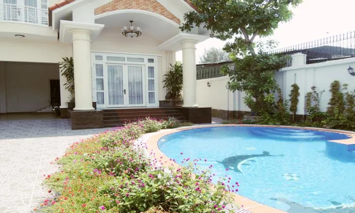Luxury Five Bedrooms Villa in Thao Dien Thu Duc City Ho Chi Minh 350sqm 3,500 USD/month