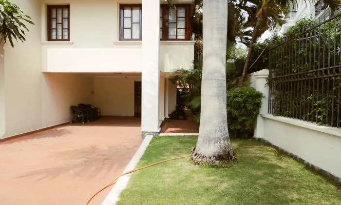 Unfurnished Villa For Rent in Thao Dien Thu Duc City Ho Chi Minh 500sqm 4,000 USD/month