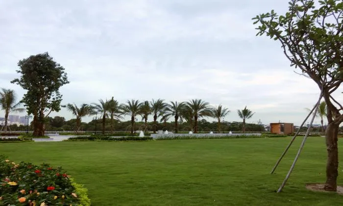 Vinhomes Central Park Apartment Community For Lease in Binh Thanh District HCMC