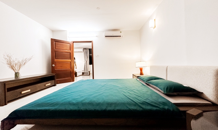 Big and New One Bedroom Serviced Apartment For Rent in Phu Nhuan HCM