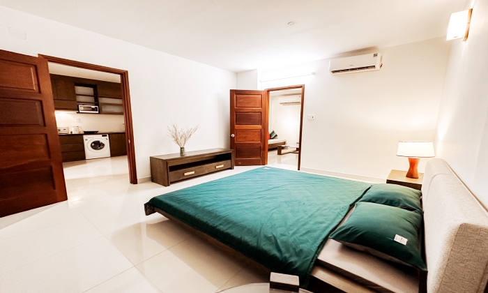 Big and New One Bedroom Serviced Apartment For Rent in Phu Nhuan HCM