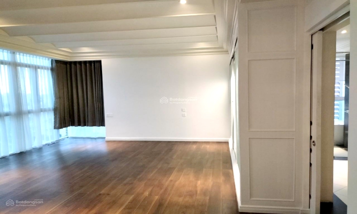 Unfurnished 5 Bedrooms Duplex The Vista AN Phu For Rent HCMC