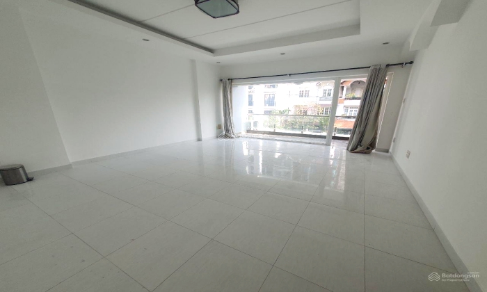 Nice House For Rent in 215 Nguyen Van Huong Thao Dien HCMC