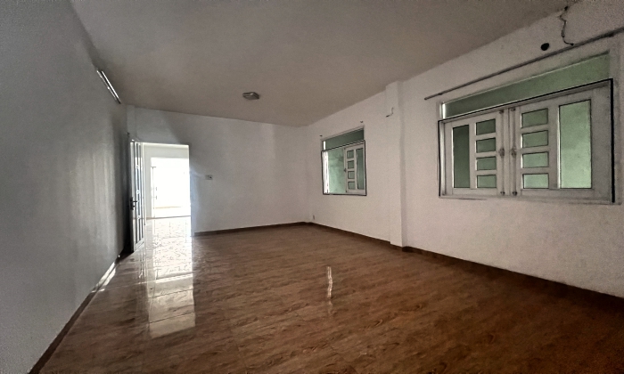 Big House For Rent in 215 Nguyen Van Huong Thao Dien HCMC