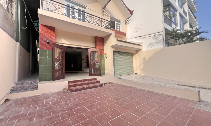 Big House For Rent in 215 Nguyen Van Huong Thao Dien HCMC