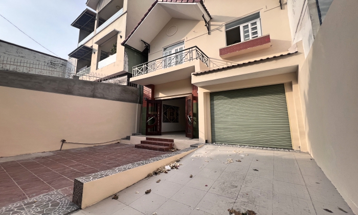 Big House For Rent in 215 Nguyen Van Huong Thao Dien HCMC