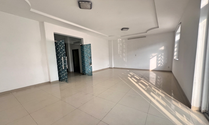 Big House For Rent in 215 Nguyen Van Huong Thao Dien HCMC