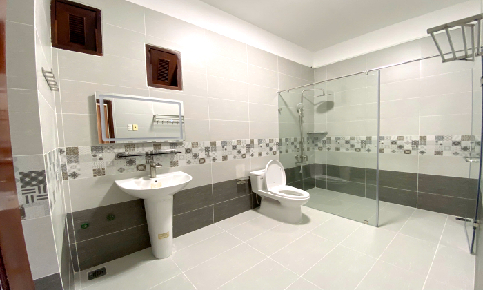 Nice Renovated Villa For Rent in 188 Nguyen Van Huong Street Thao Dien HCM