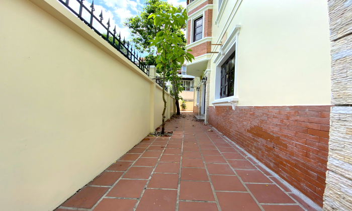 Nice Renovated Villa For Rent in 188 Nguyen Van Huong Street Thao Dien HCM