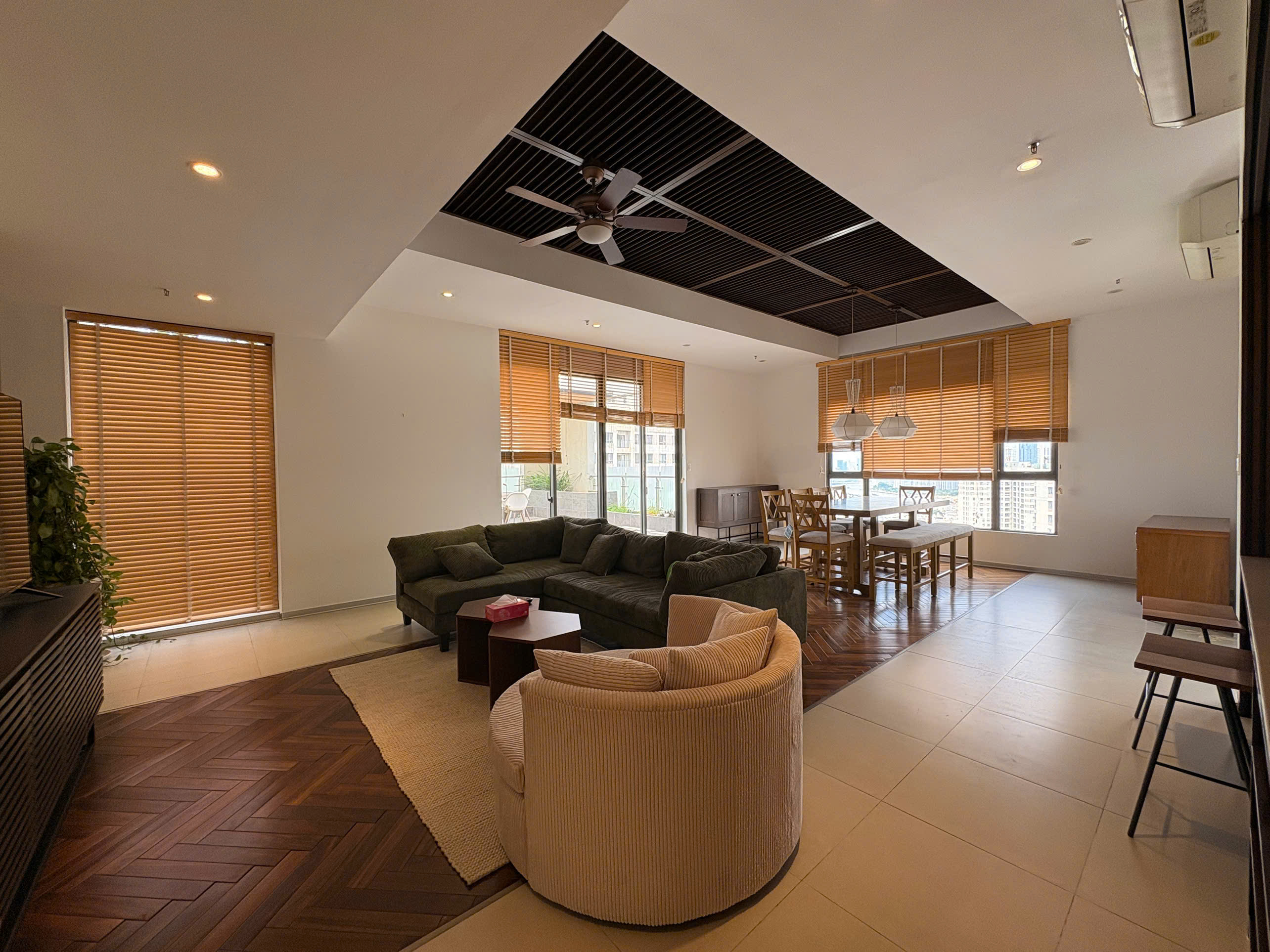 Penthouse Masteri Thao Dien For Rent 260sqm 3Beds Terrace in HCMC