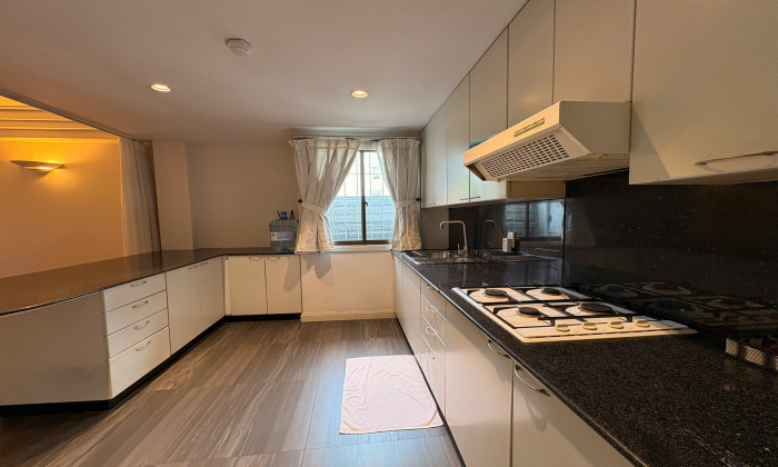 Cozy Home Big Size 03 Bedroom Apartment For Rent in District 3 HCMC