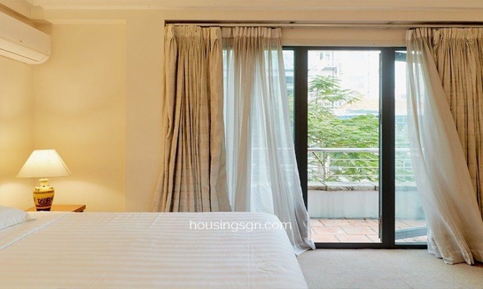 Nice Duplex Balconies Three Bedroom Serviced Apartment in District 3 HCMC