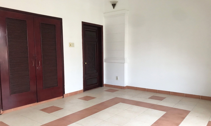 Unfurnished Three Bedroom House For Rent in Quoc Huong Thao Dien District 2 HCMC