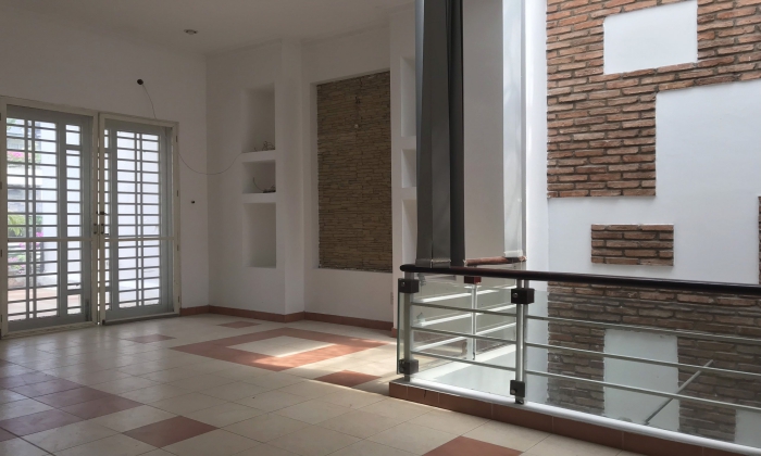 Unfurnished Three Bedroom House For Rent in Quoc Huong Thao Dien District 2 HCMC