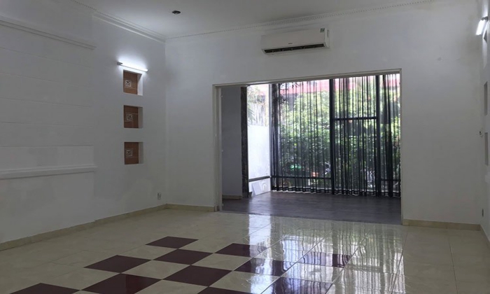 Unfurnished Three Bedroom House For Rent in Quoc Huong Thao Dien District 2 HCMC