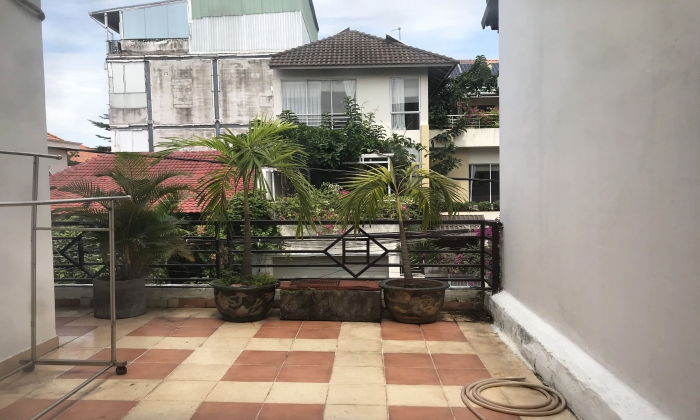 Unfurnished Three Bedroom House For Rent in Quoc Huong Thao Dien District 2 HCMC