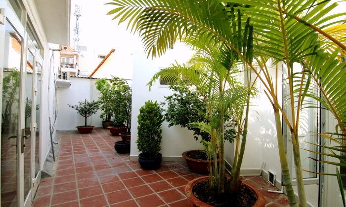 Big Garden House For Rent in An Phu Compound District 2 Ho Chi Minh City