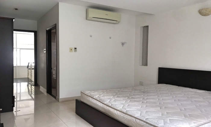 Unfurnished Four Bedroom House For Rent in Quoc Huong Street Thao Dien Thu Duc City